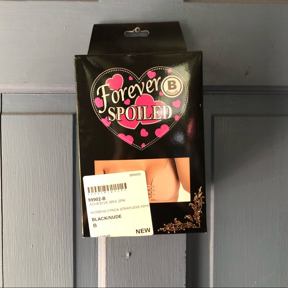 2 Adhesive strapless bra!
